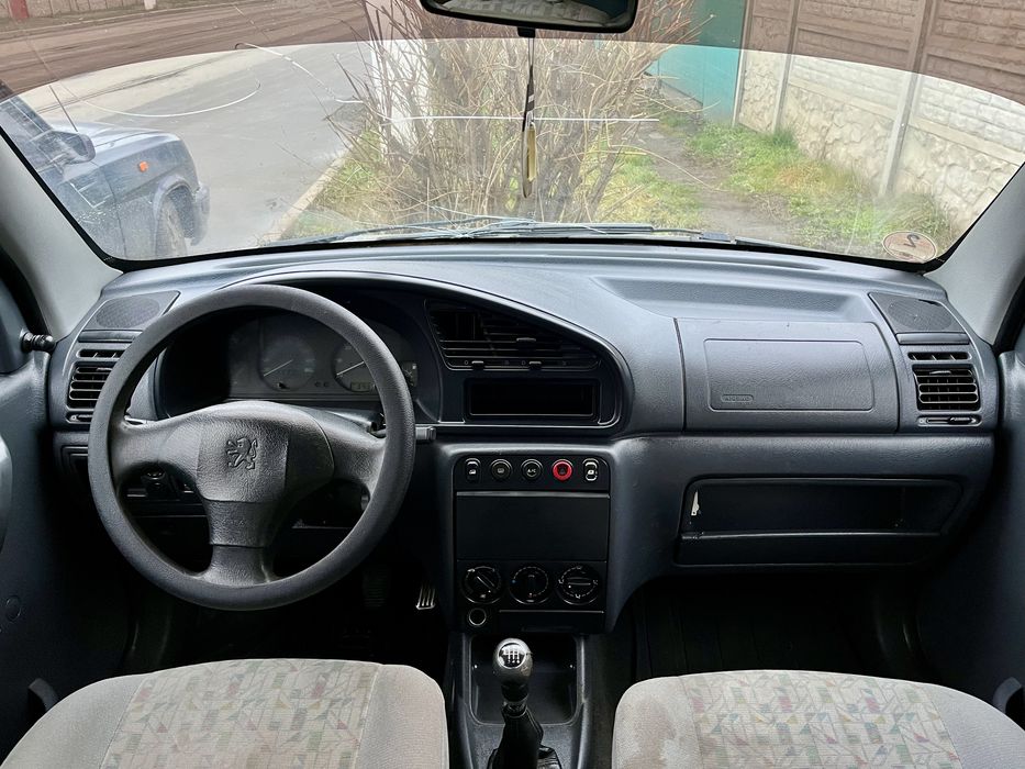 Peugeot Partner 2001г. 2.0 Дизель