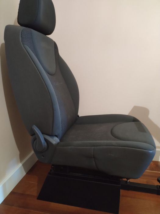 Playseat Cockpit Racing Simulator - PC PlayStation64729425465091122