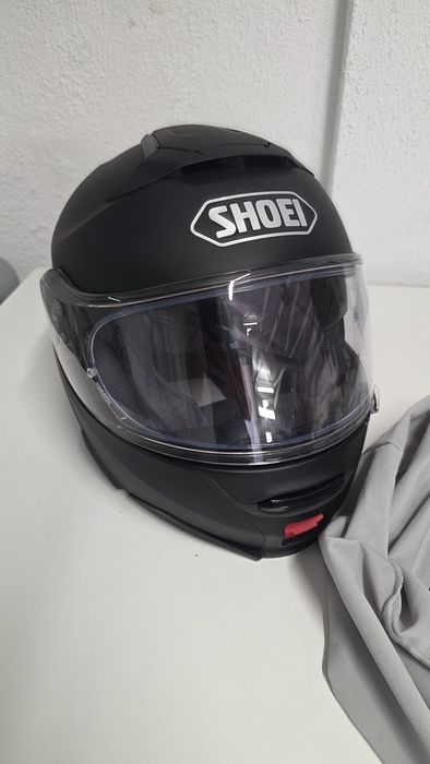Capacete modular Shoei Neotec II + intercomunicador Sena SLR2 com viseira suplente espelhada
