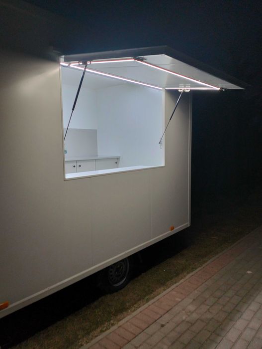 Food truck przyczepa gastronomiczna