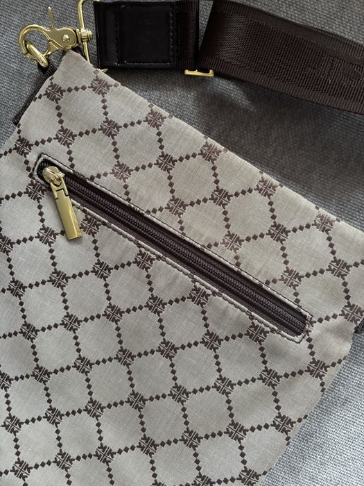 Listonoszka brązowa Kazar