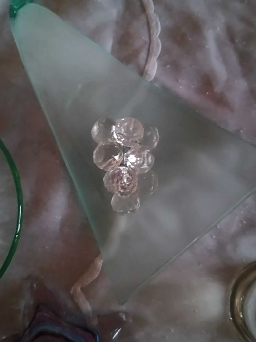 Exquisite decorative glass items431195386629345284
