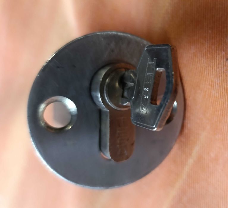 Cilindro Canhão p/ fechadura c/ espelho - Marca TESA