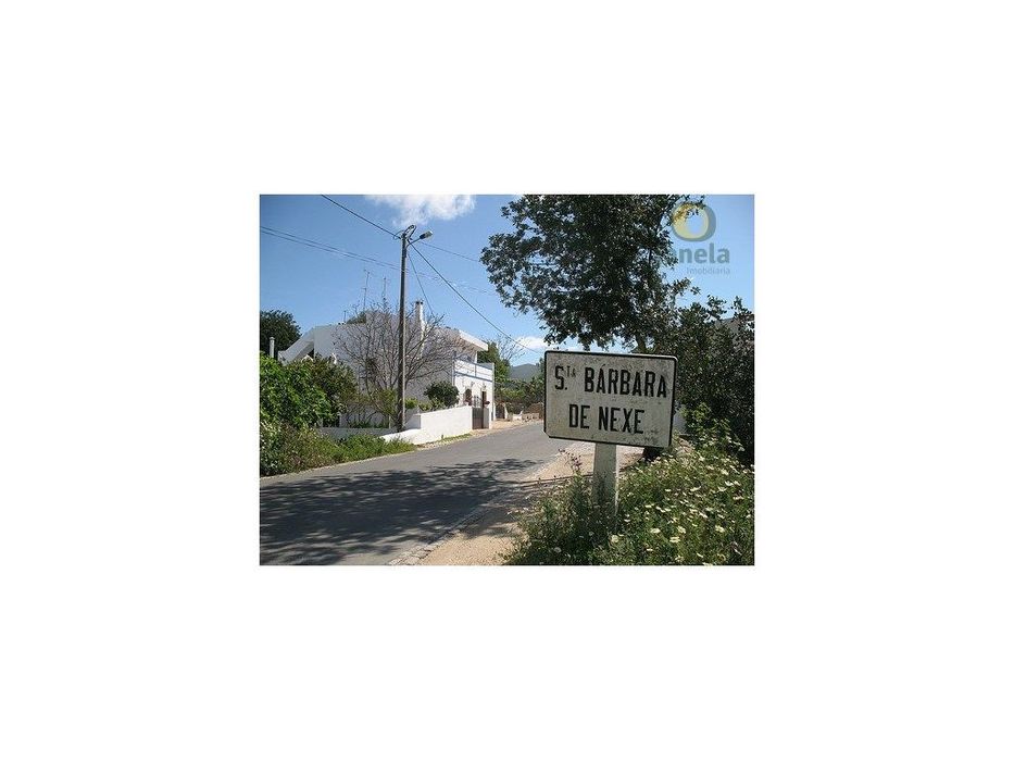 Terreno junto a Santa Bárbara de Nexe