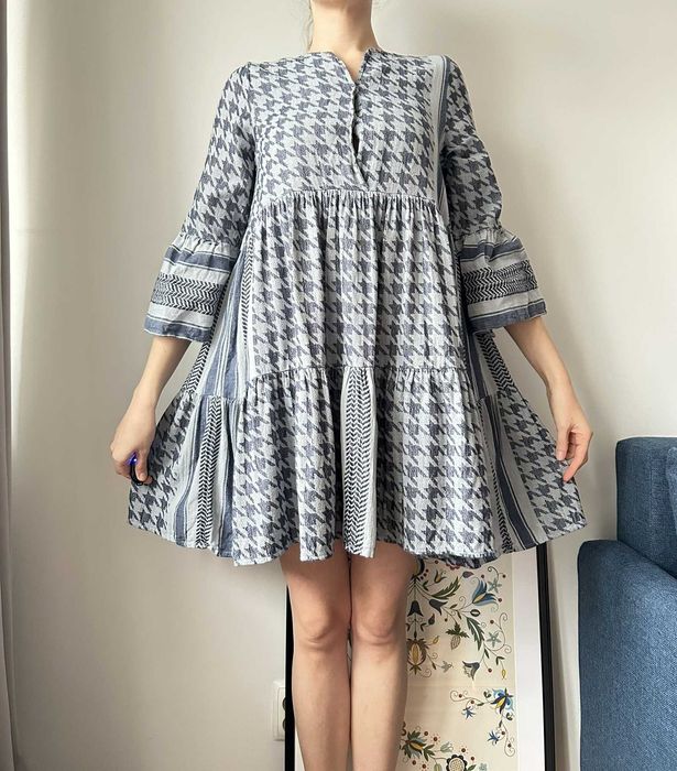 Szaro błękitna sukienka boho damska w pepitkę Summery Copenhagen L