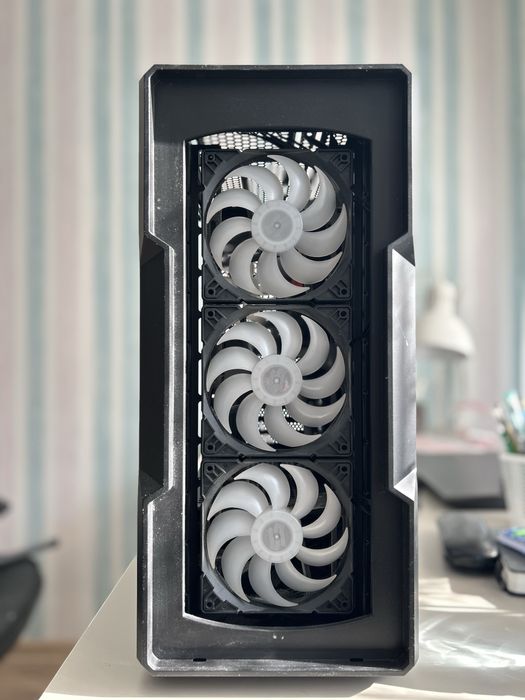 Komputer gamingowy Ryzen 5 3600 Gtx1660 16 GB ramu