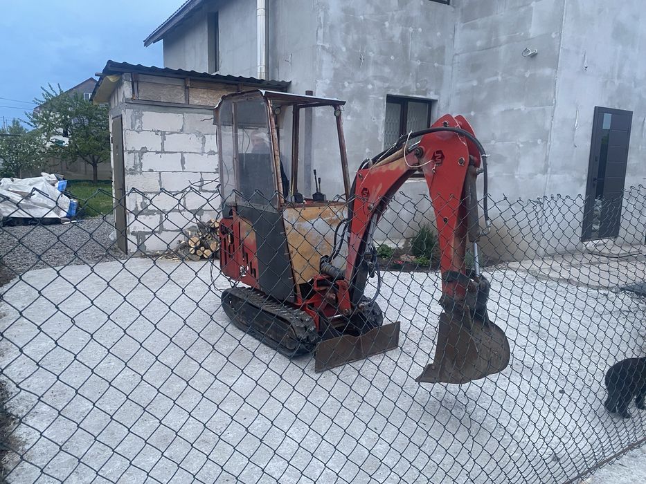 Продам мини екскаватр мид -3