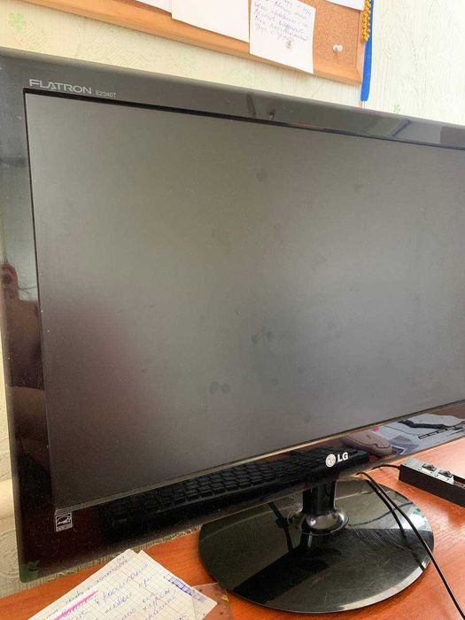Монітор/монитор Lg FLATRON e2340T 23"-24"
