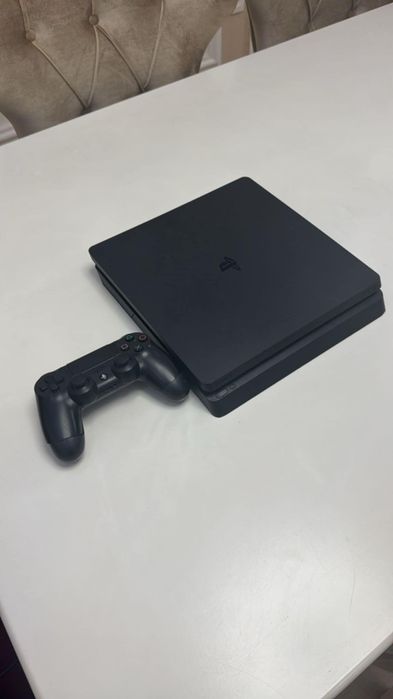 Playstation 4 Slim gold hen desbloqueado com comando