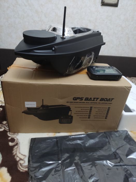 Продам Новий карповий кораблик V 30 з джипіерес