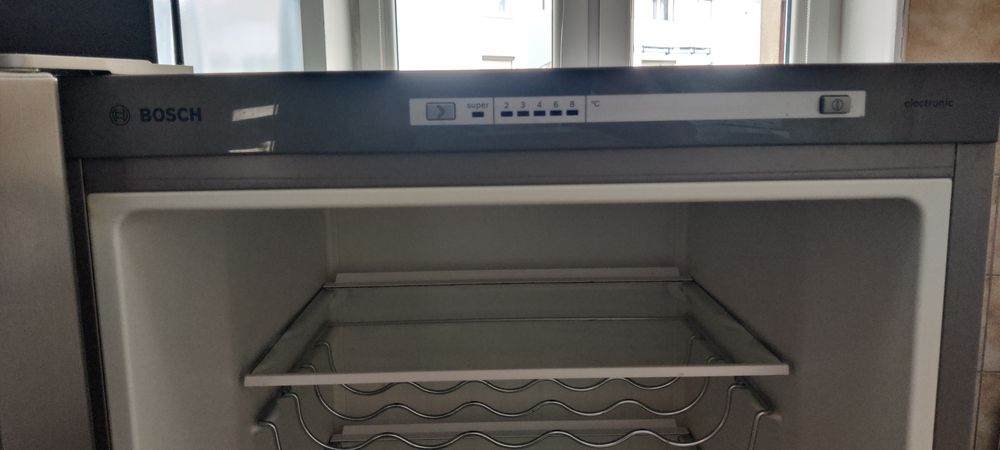 Lodówka BOSCH KGV36VL31E