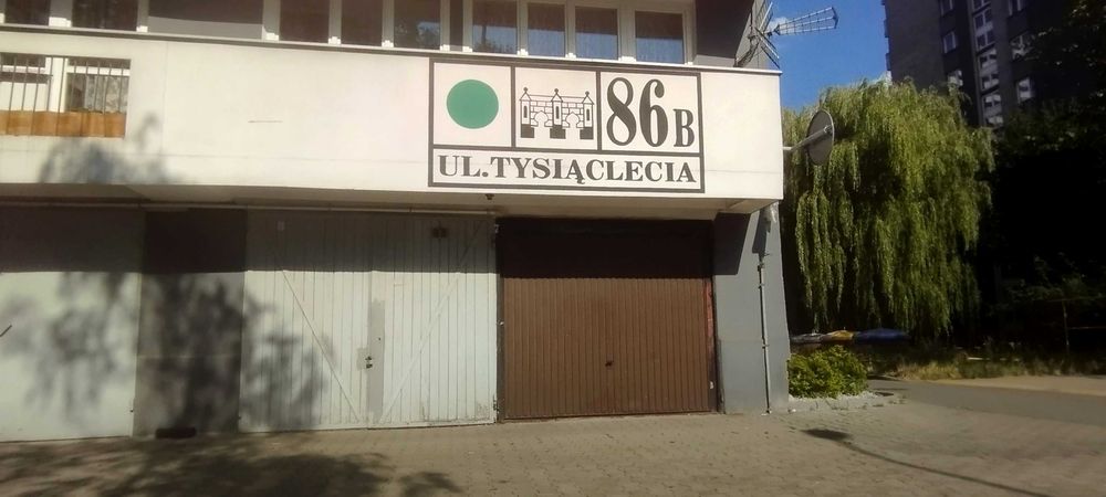 Naczelnik I Urzędu Skarbowego w Katowicach - Garaż nr 8 Tysiąclecia 86"B"