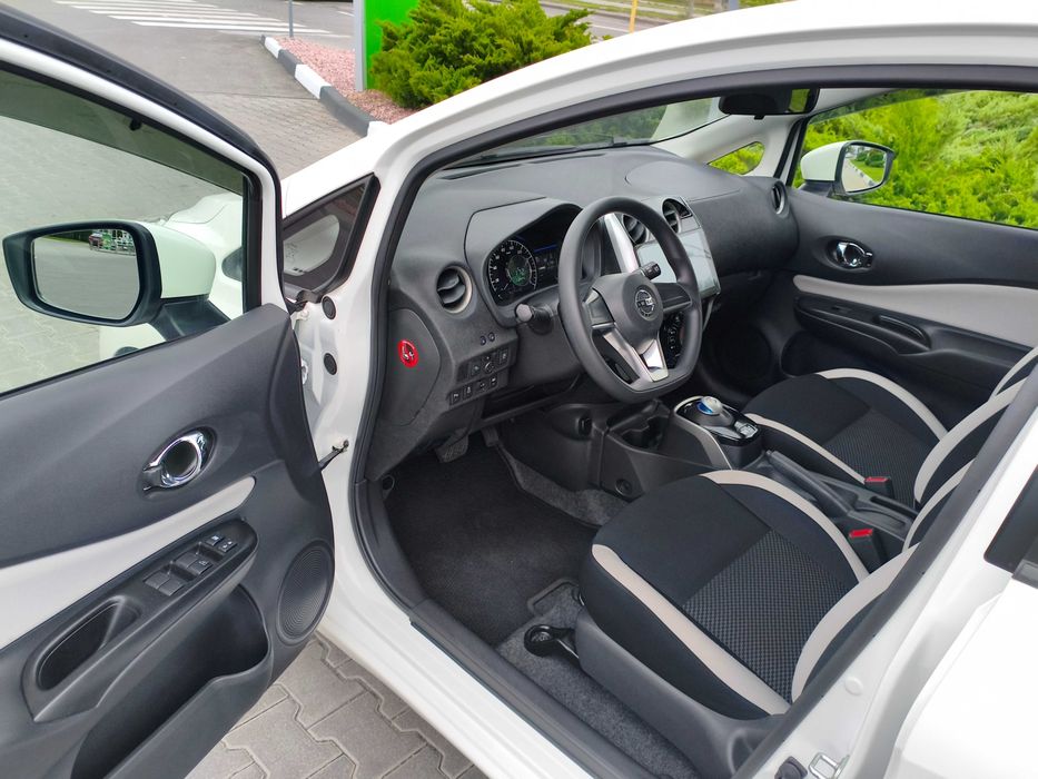Продам Nissan Note 2020р. E-Power 3.5л.-100км
