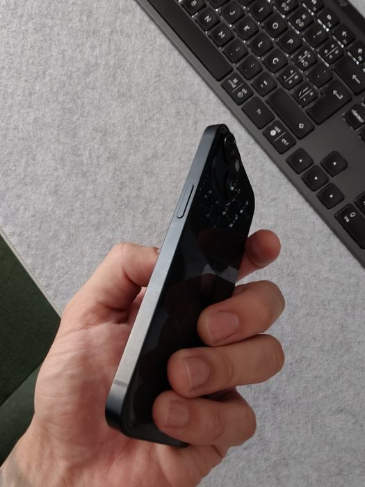 iPhone 14 - 256Gb