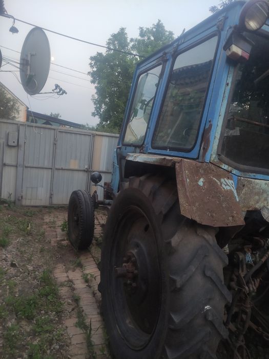 Продам трактор МТЗ 80 з прицепом 2 ПТС 4