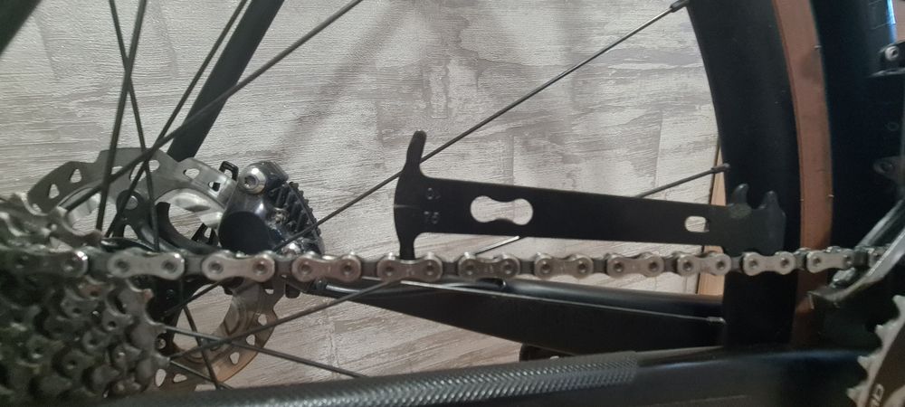 Карбоновий шосейний велосипед Cervelo R3 Disc