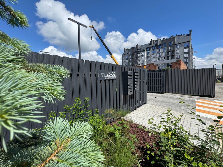 Продам з наповненням 4х к. таунхаус 104 кв.м. з власним підвалом.