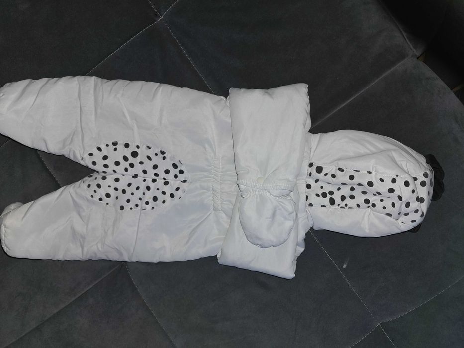 Kombinezon zimowy dalmatyńczyk