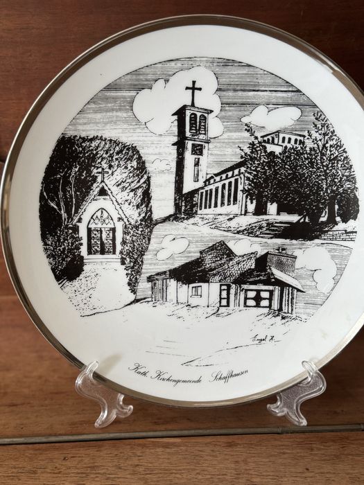 Колекційні порцелянові тарілки