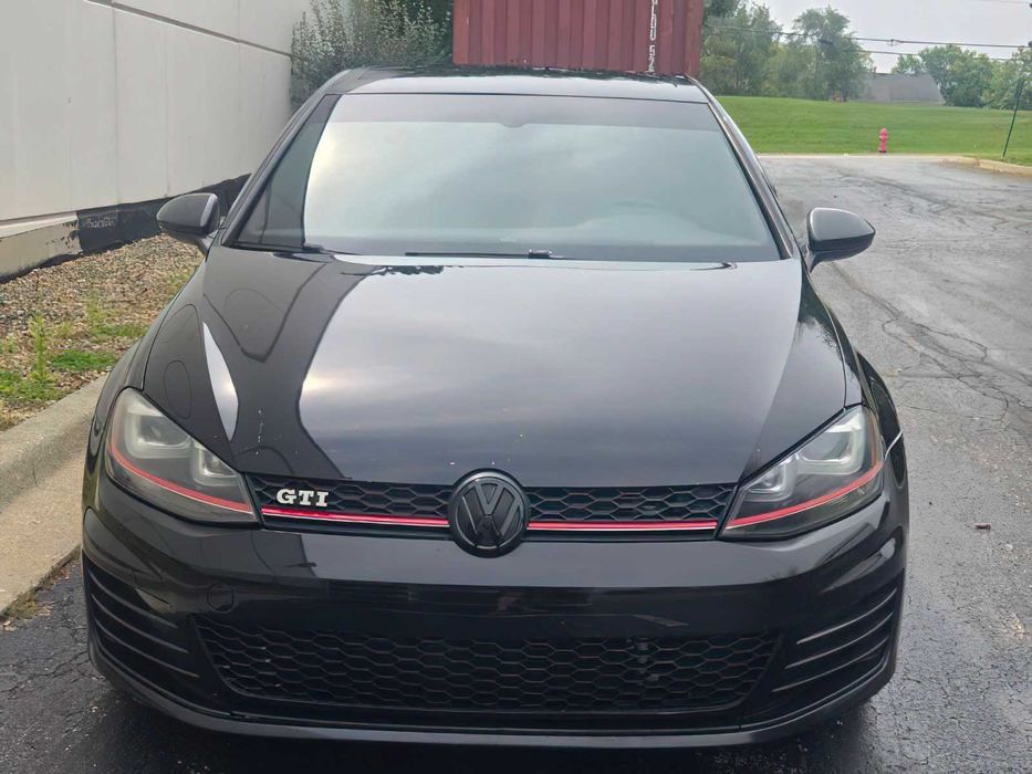 Volkswagen Golf GTI      2015