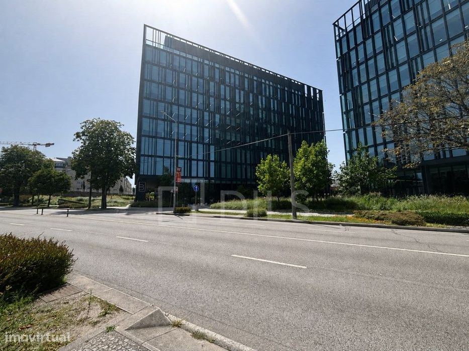 Escritórios para arrendar no edifício POP, no Porto