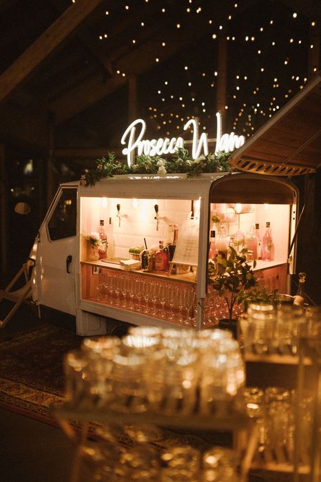 Prosecco Wam - drink Van, bąbelki na Twoje wesele, event. Warszawa.