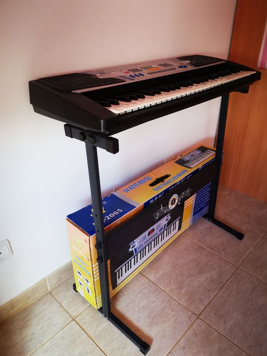 Piano/órgão pouco uso