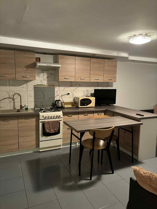 Pokój z aneksem kuchennym do wynajęcia na noclegi