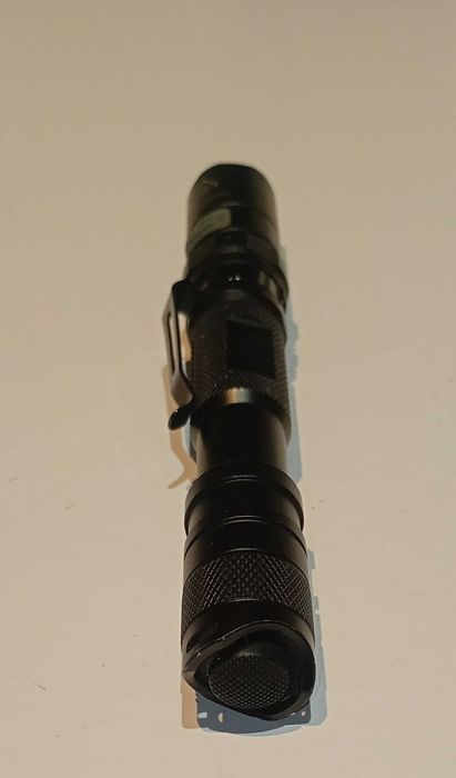 lanterna PELI tactica