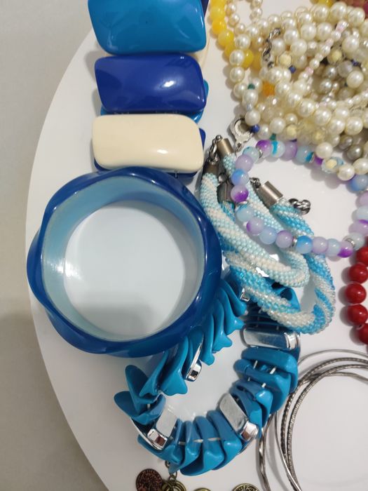 Mega paka bransoletek koraliki .