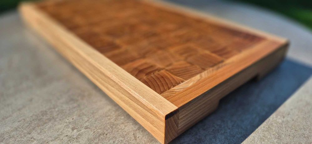 Deska do krojenia sztorcowa buk–jesion 47×25×4 cm | ręczna robota