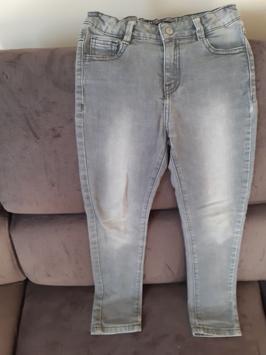 Spodnie chłopięce Reserved, roz. 128