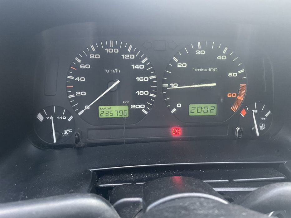 Volkswagen polo Universal