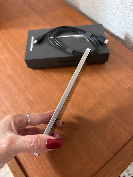 Samsung S25 Edge ( 1 semana de uso apenas )