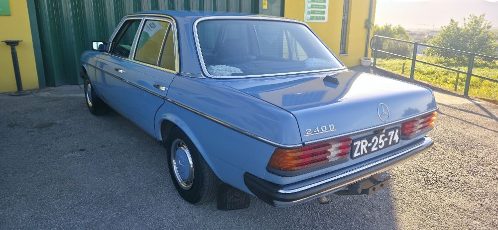 Mercedes w123D 240 D