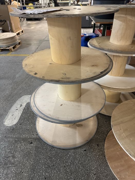 Bębny po przewodach, drewniane