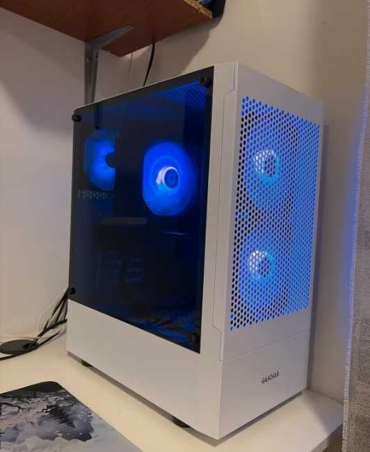Komputer Gamingowy PC Ryzen 5 7600 RX 9060 XT (16GB Sapphire) 32GB RAM
