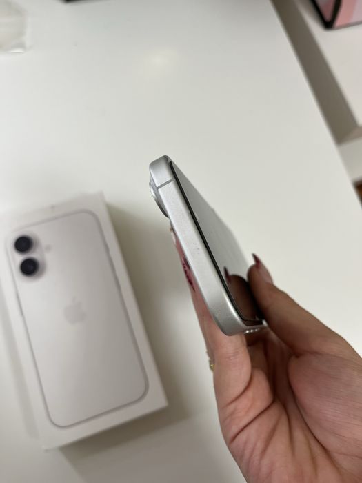Iphone 16  branco 128gb