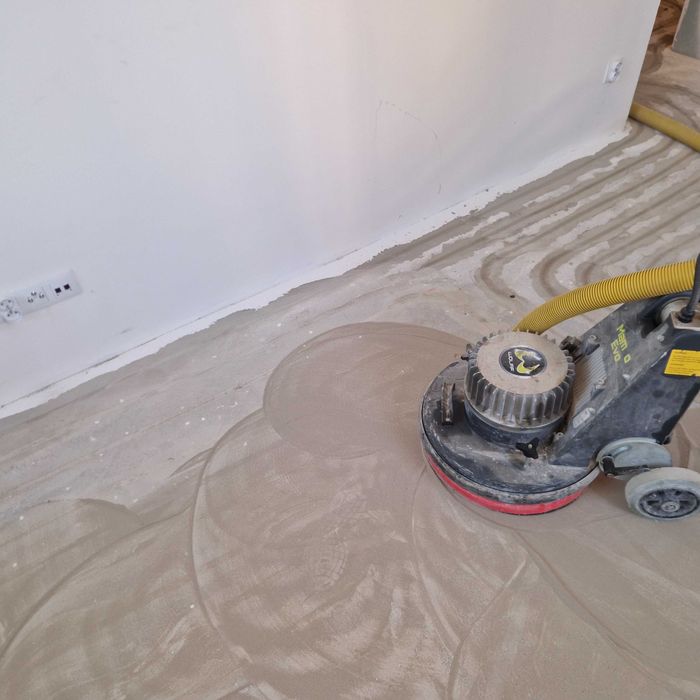 Szlifowanie usuwanie  frezowanie posadzek zdzieranie klejow subitu itp