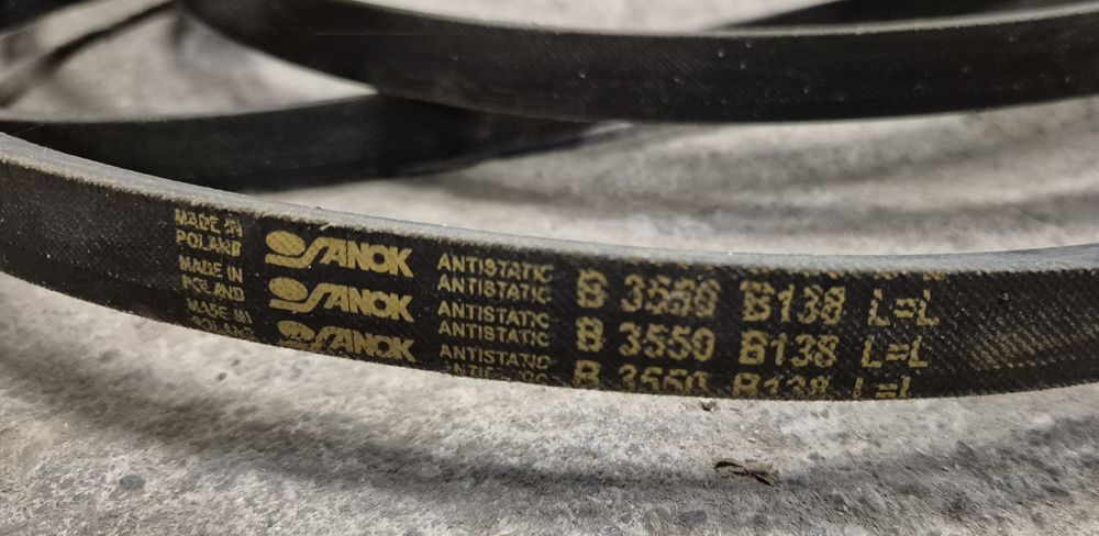 Pasek klinowy Sanok B​3​5​5​0 B​1​3​8 antistatic oil resistant NOWE
