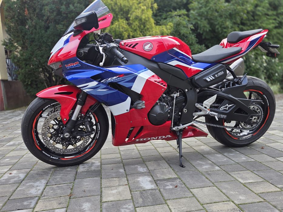 HONDA CBR 1000 rr-rst