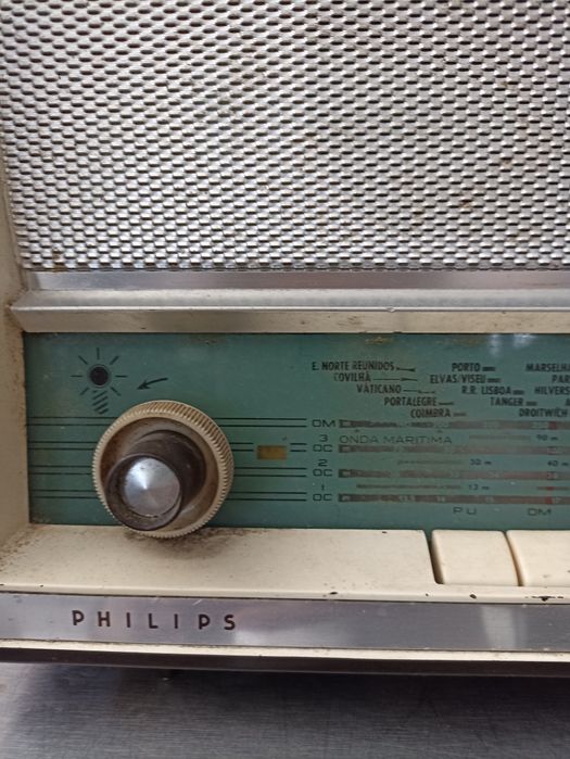 Rádio antigo Philips