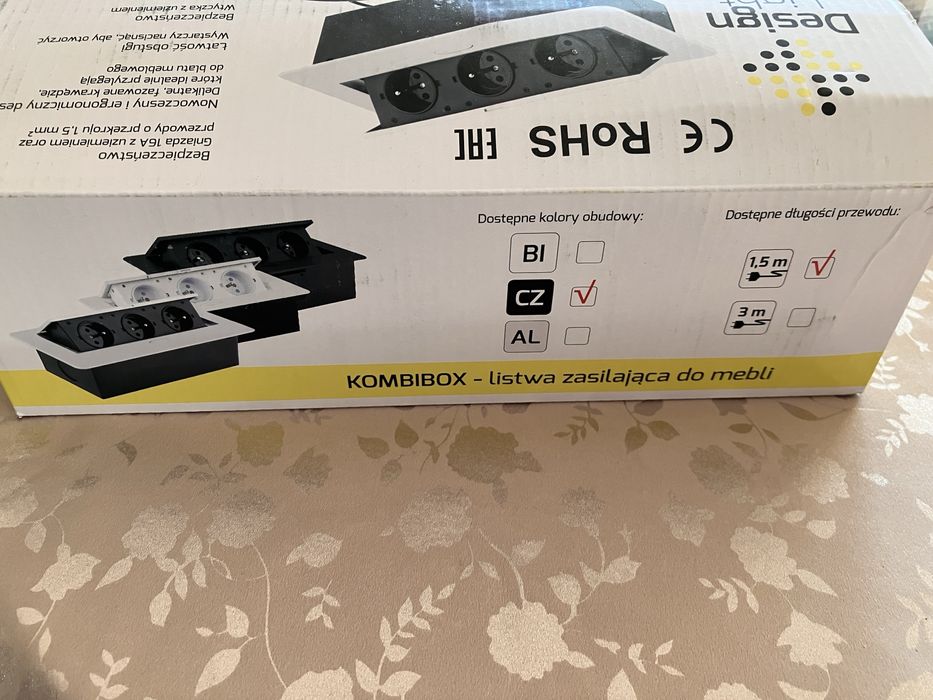 Nowa listwa zasilająca do mebli czarna