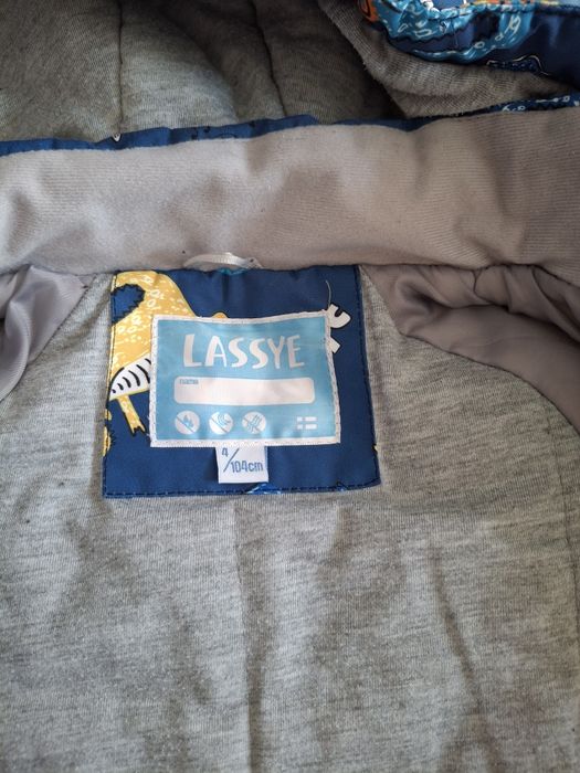 Демісезонна куртка на хлопчика 104р