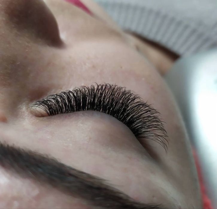 Нарощення вій   Крюківщина ,Вишневе