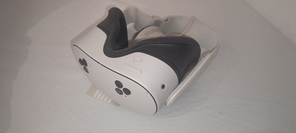 Oculus quest 3s  sprawne