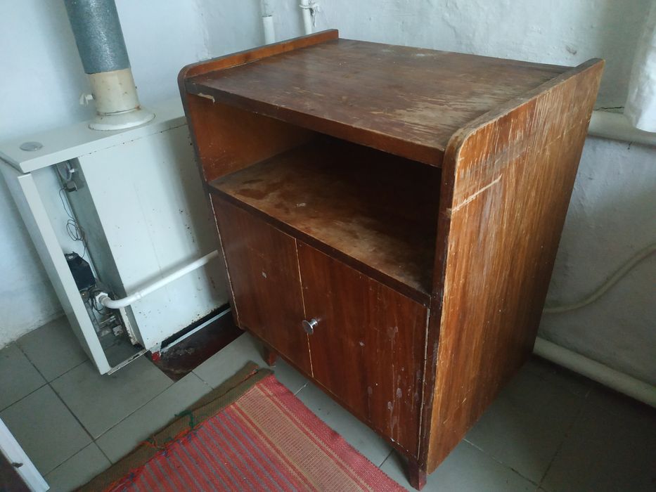 Тумбочка часів ссср.
