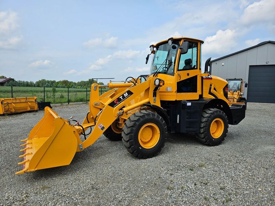 CTM 930  nowa ładowarka kołowa silnik 90 kM masa 5000 kg TRANSPORT GRATIS