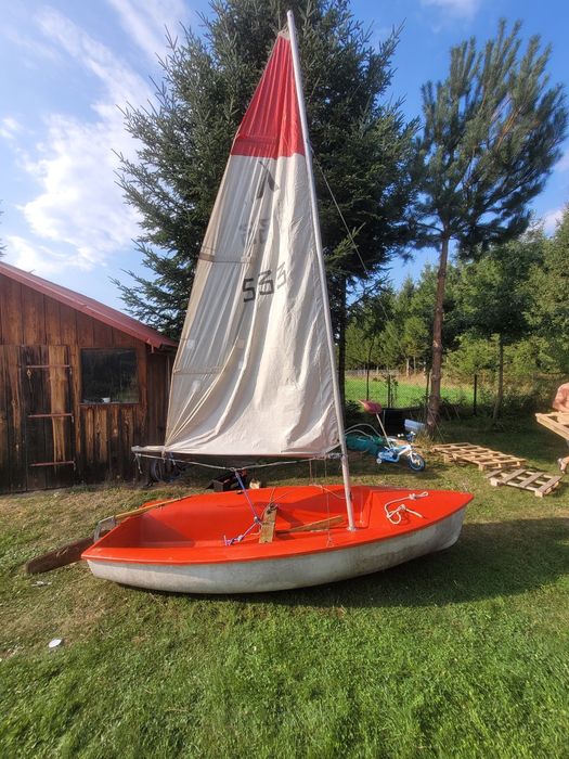 Mała żaglówka 320 cm