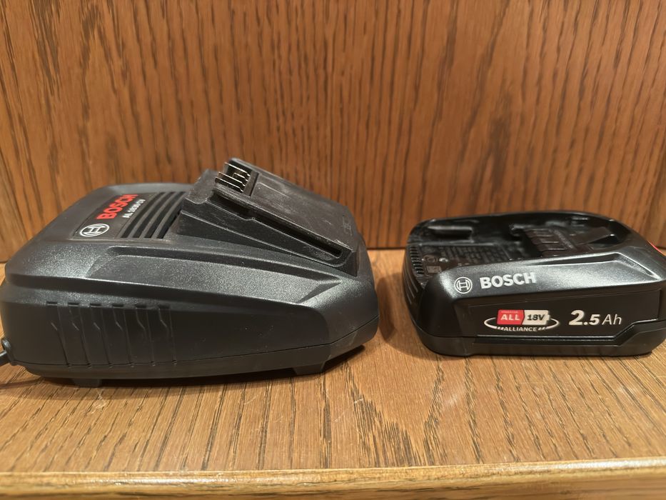 Ładowarka Batera Bosch 2,5Ah 18v
